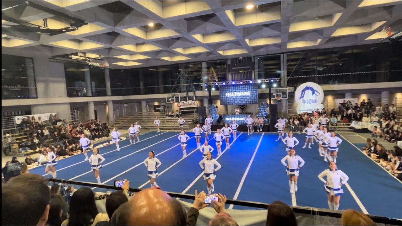 Marymount cheers semifinal María Helena Amador 2022