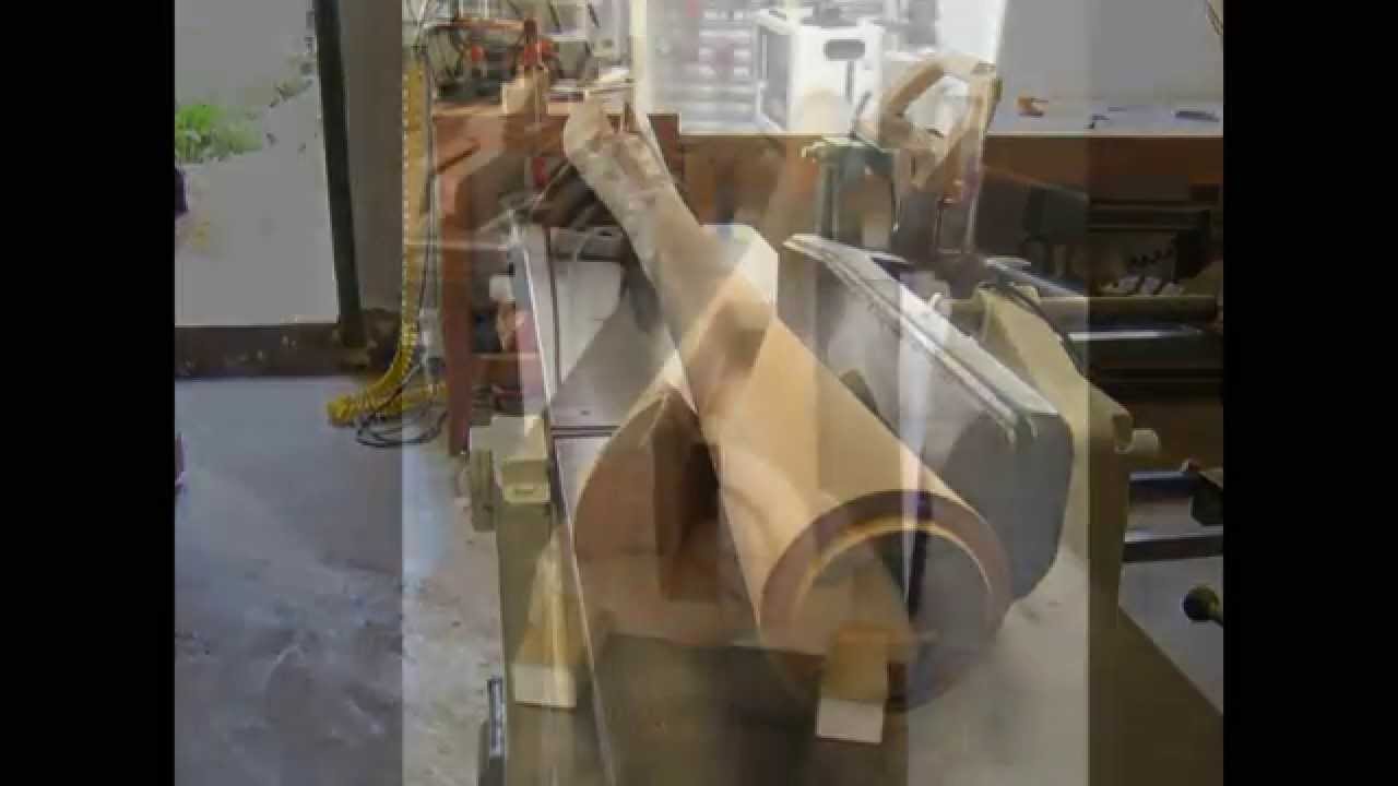 Building pillar, Mediterranean harp luthiery
