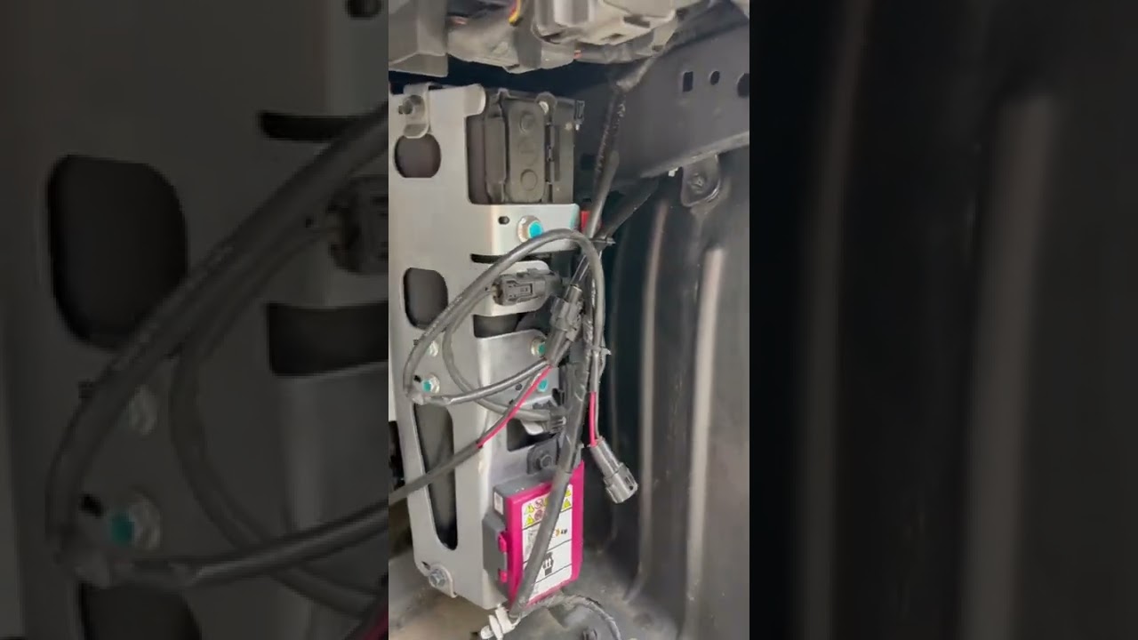 Lokalizacja kondensatora Mazda i-ELOOP - BARDZO WAŻNE!