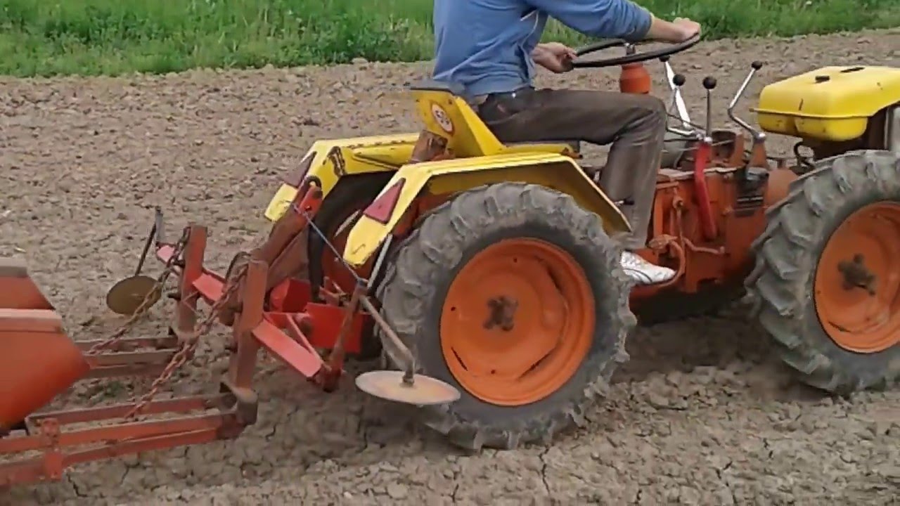 Tractoras Pasquali 18,5 CP la semanat de porumb
