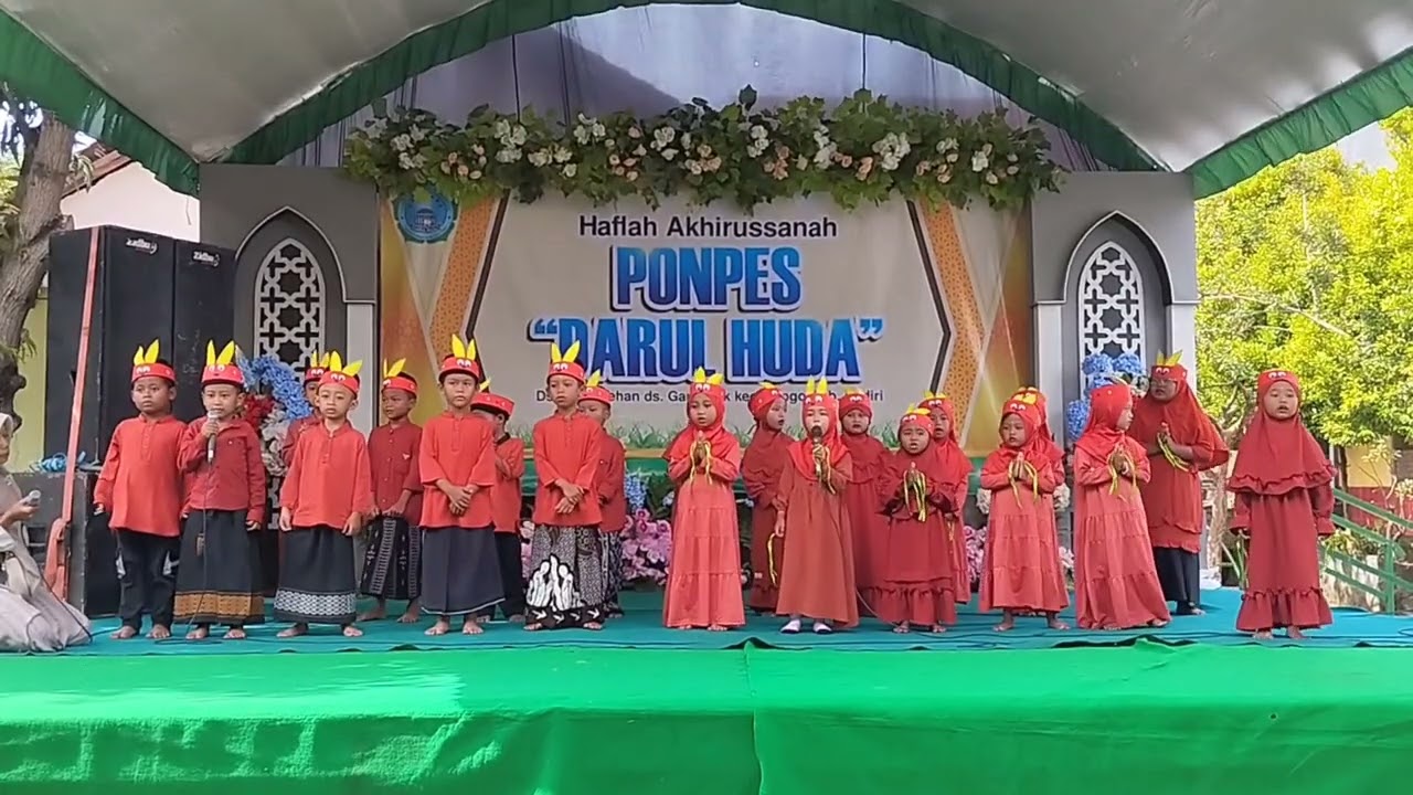 Penampilan kelas 1 dalam rangka HAFLAH AKHIRUSSANAH TPQ DARUL HUDA 08/02/2026 - bagian 1