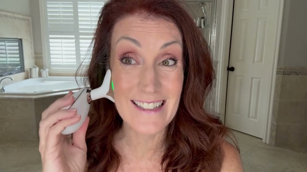 What you need to know before you buy the 7 Color Face and Neck Massager Light Therapy.