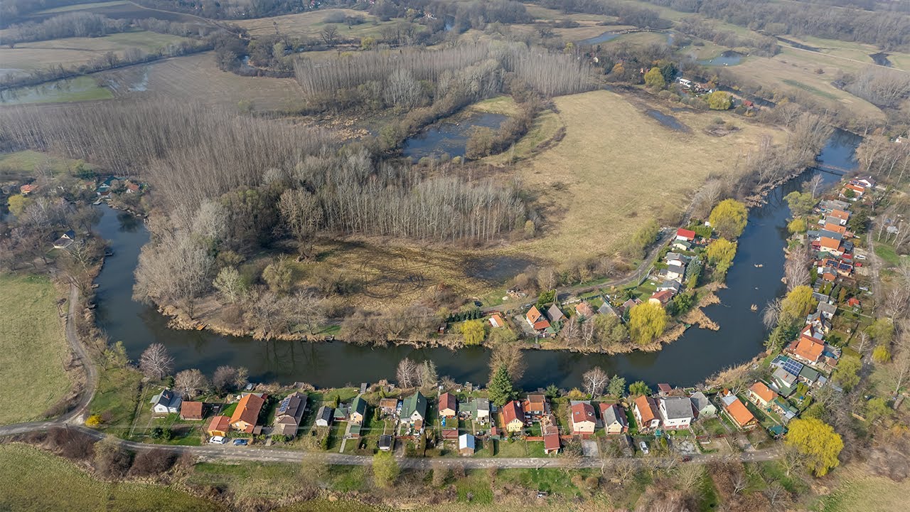 Gyirm&oacute;t horg&aacute;szfalu mad&aacute;rt&aacute;vlatb&oacute;l (4k dr&oacute;nvide&oacute;, Dji Air2s)