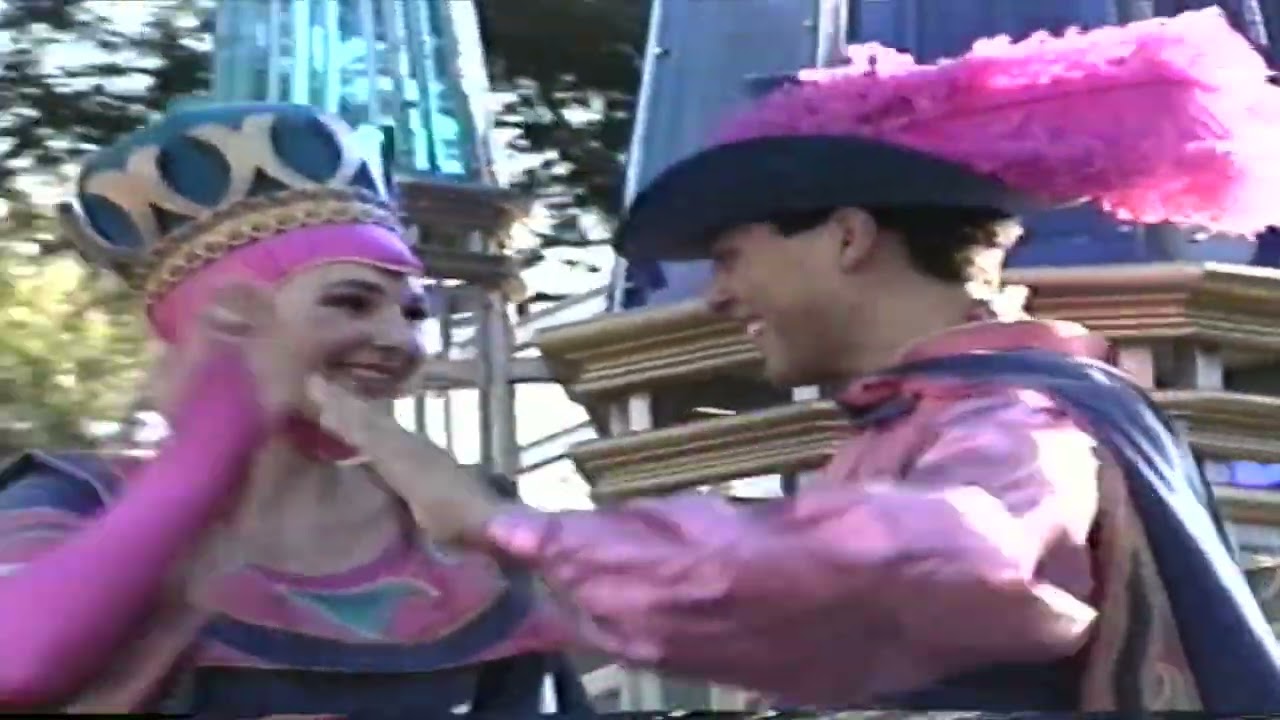 Disneyland Very Merry Christmas Parade (Christmas Day 1990)