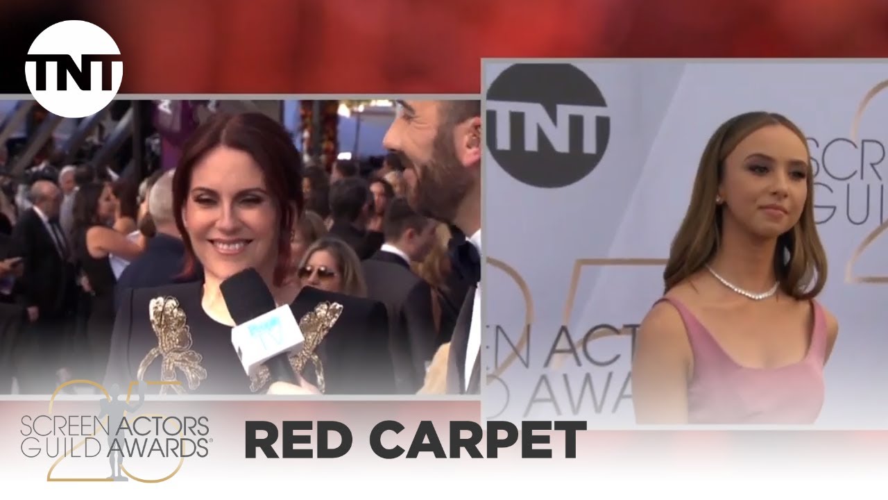 Megan Mullally: Red Carpet Interview | 25th Annual SAG Awards | TNT