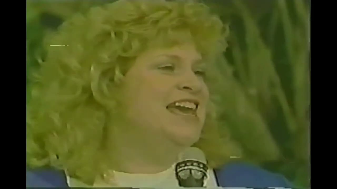 Sandi Patty | The Star Spangled Banner Crystal Cathedral