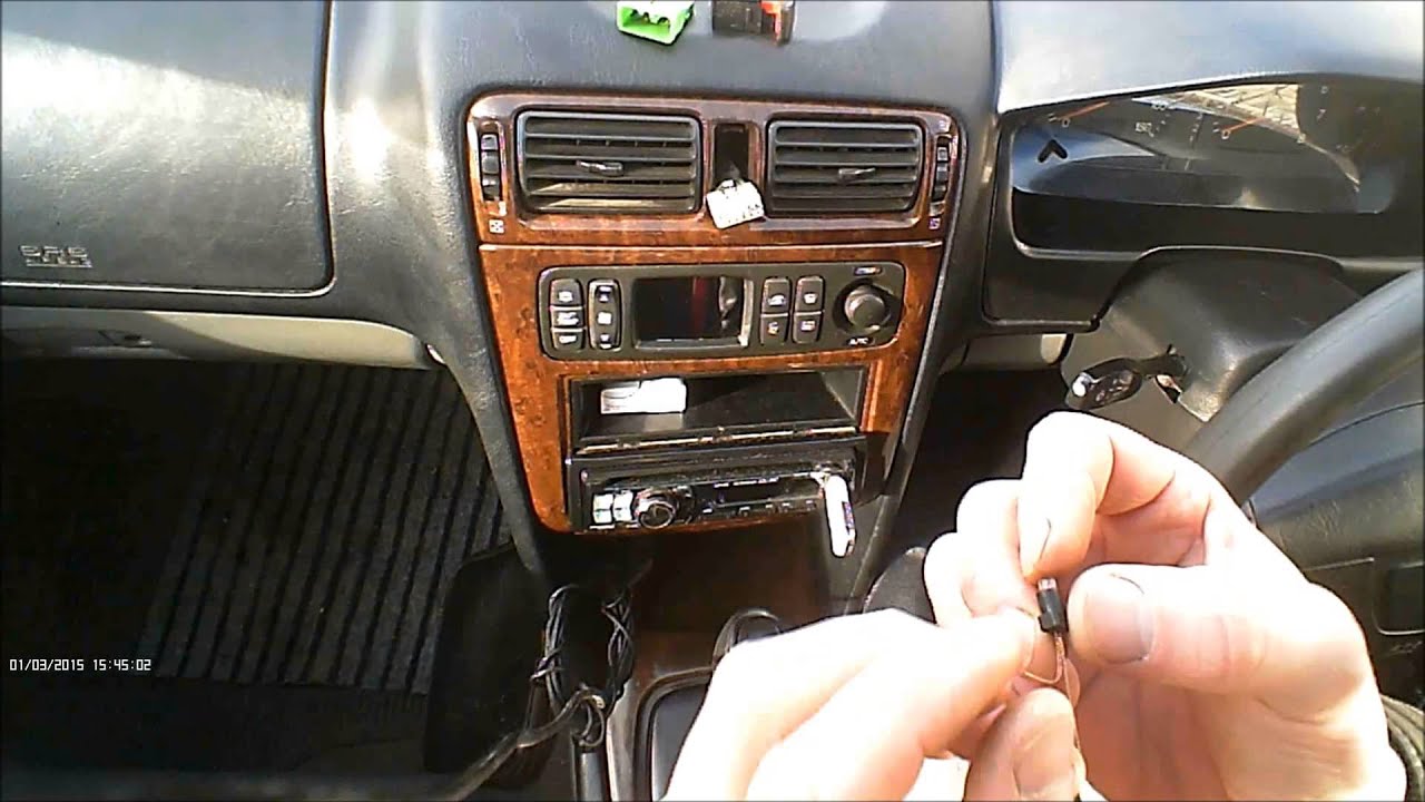 замена лампочки аварийка