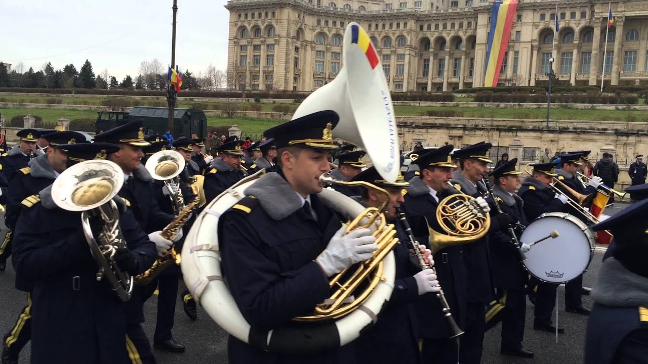 Muzica Reprezentativa a MApN - sosire / marching massed bands #fanfare #militaryband #marchingband