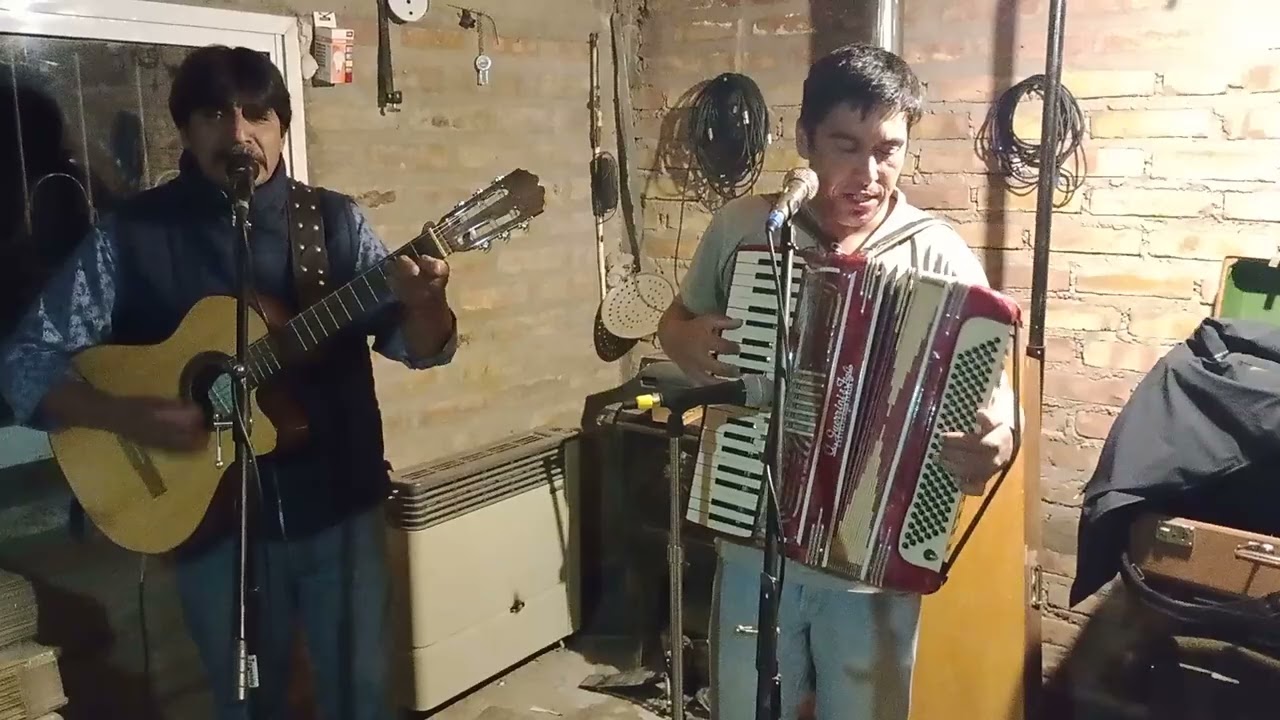 ESTILO NORTEÑO - ENGANCHADO DE CORRIDOS
