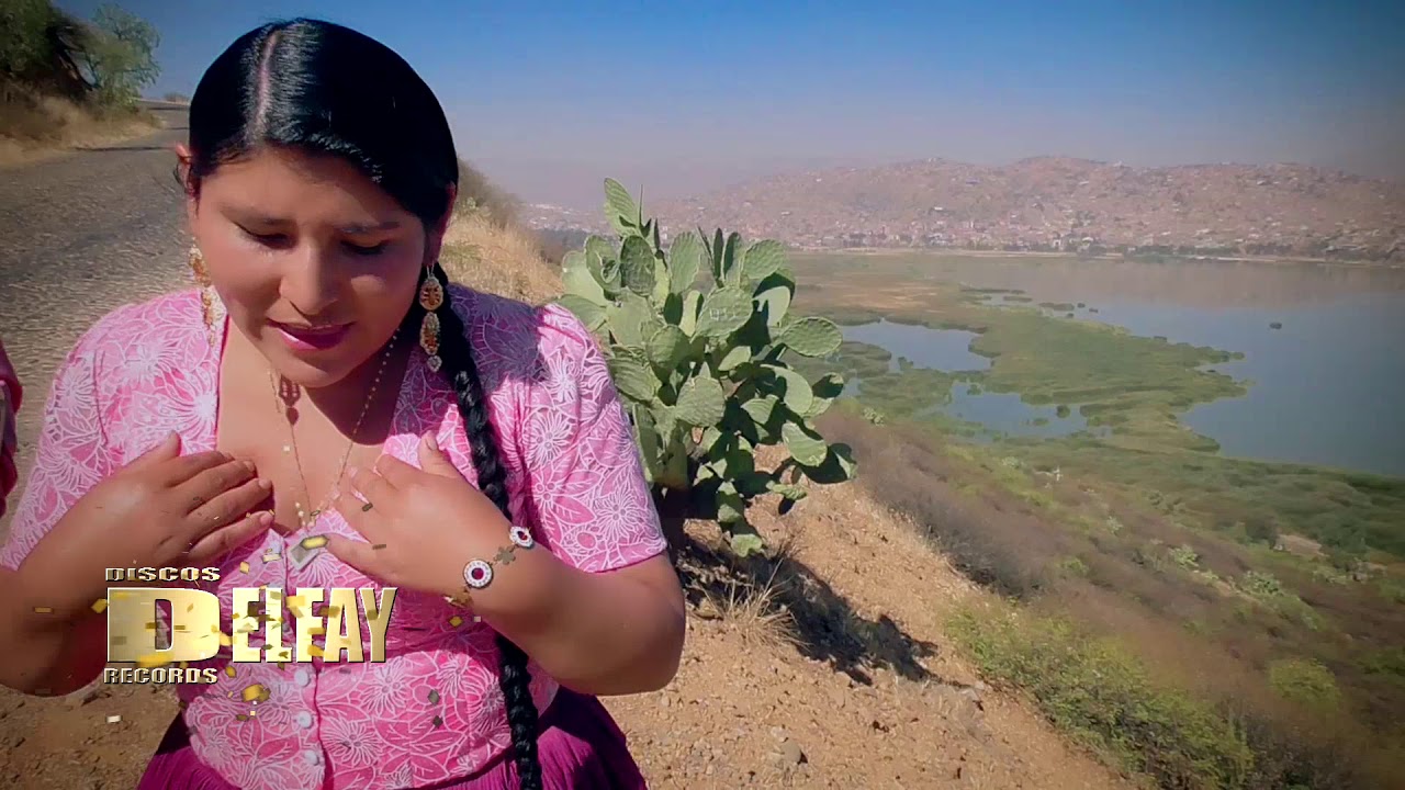 ELSA APAZA y la Orquesta SENTIMIENTO de AYOPAYA  tema: Kunan Ripumguiychu L.M. D.R.