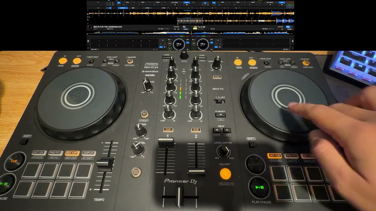 How to do a seamless tech house transition on a DDJ-FLX4