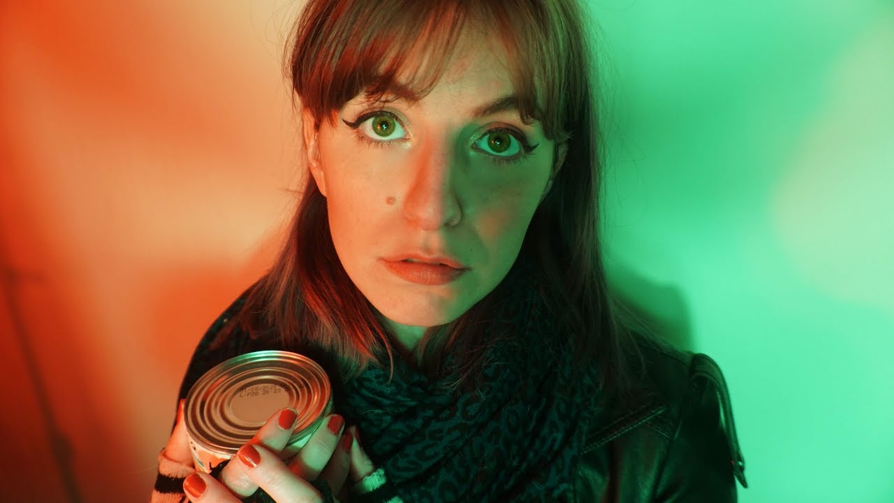 ASMR En Español | Sobreviviendo El Apocalipsis Zombie Con tu Novia 🧟