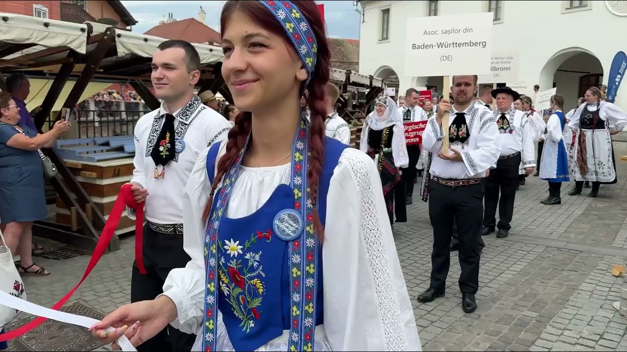 Parada costumelor populare săsești - Sibiu 2024
