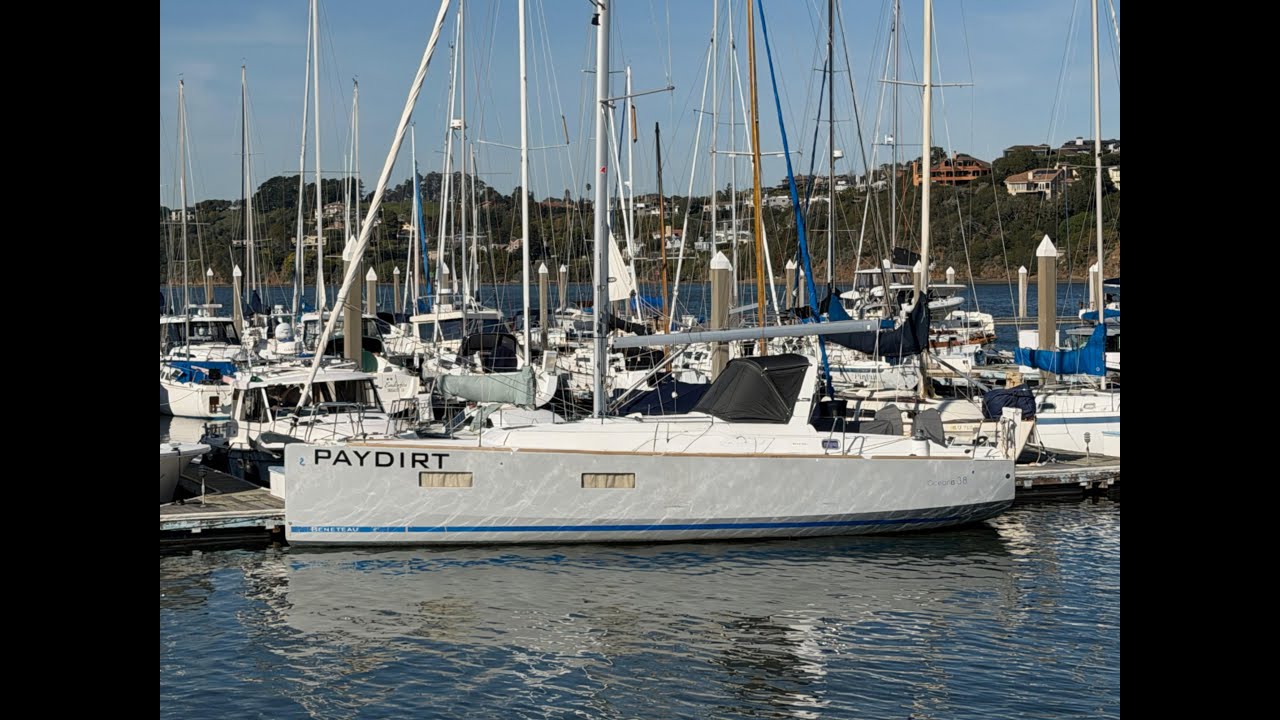 2014 Beneteau 38 | $155,000