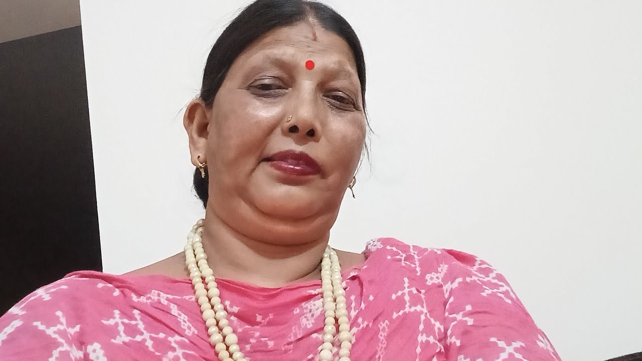 Deepa Bisht is live आप सभी लोगों का स्वागत है मैं लाइव स्ट्रीम में