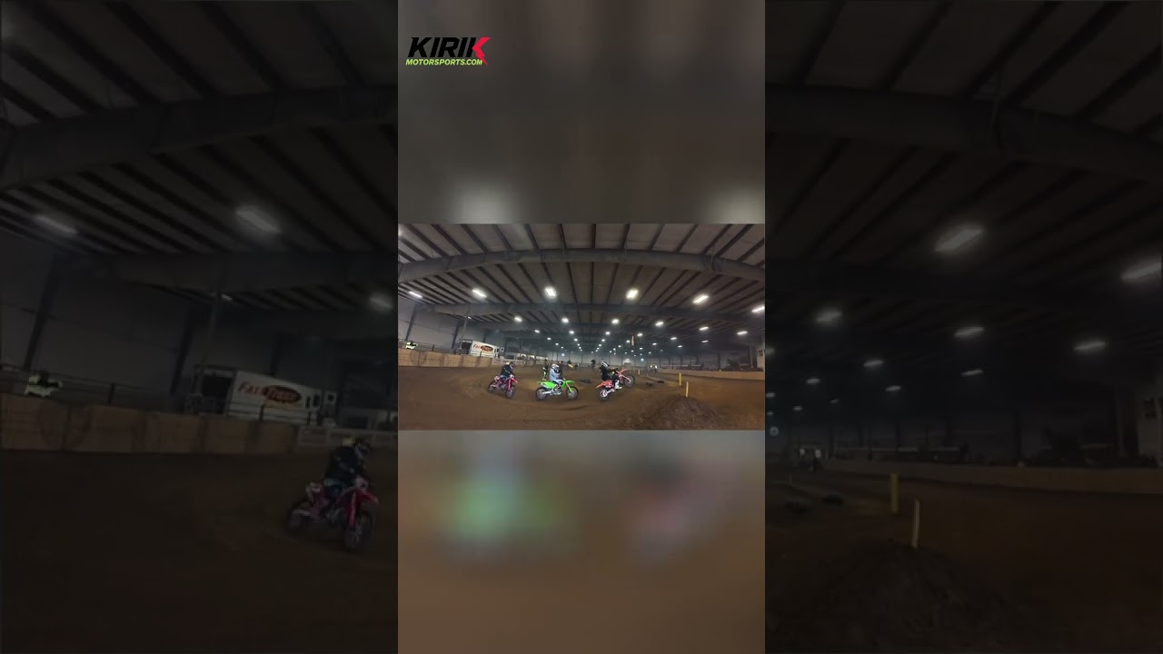 Dirt Bike Race Starts: Epic Jumps, Close Turns, Pure Adrenaline! 
