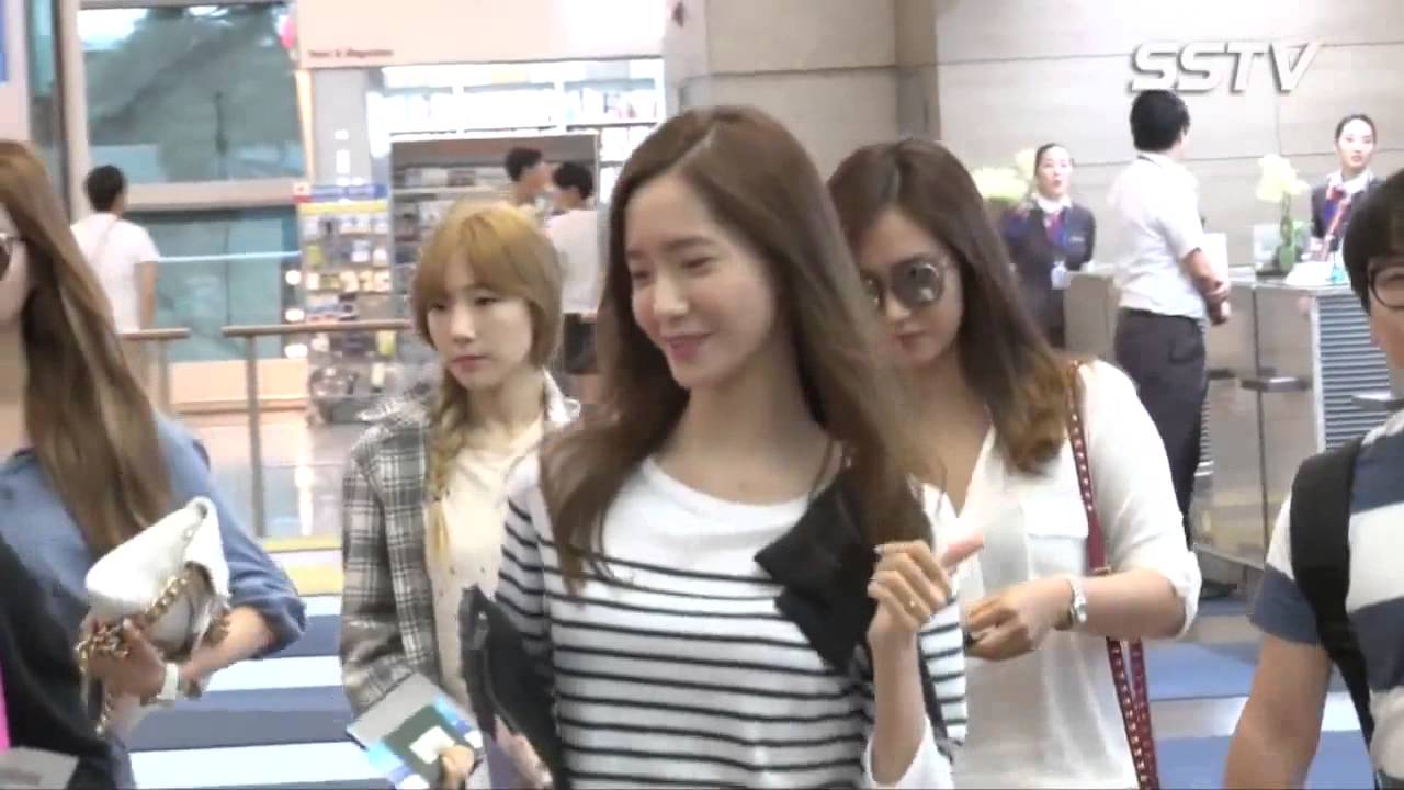 140807 Girls' Generation/SNSD (少女時代) - Incheon Airport to LA for KCON