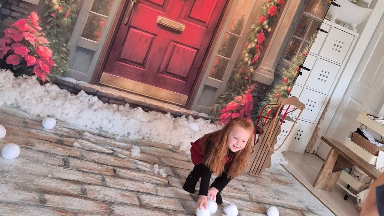 It's Beginning To Look A Lot Like Christmassssssssssssss........