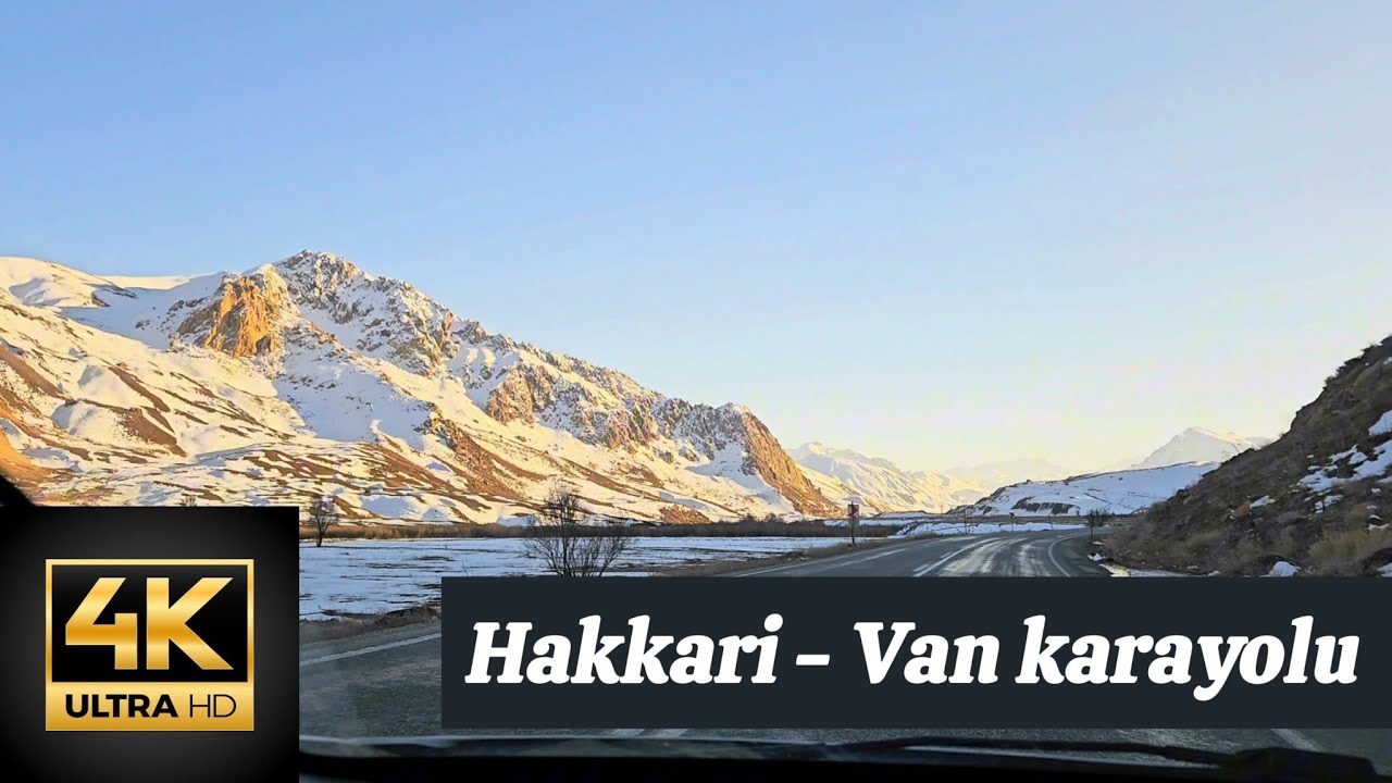 Hakkari - Van karayolunda, Van'a doğru güzel manzaralar eşliğinde araç sürüşü