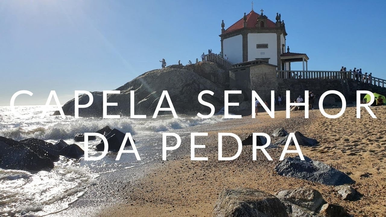 Praia de Miramar - Capela Senhor da Pedra