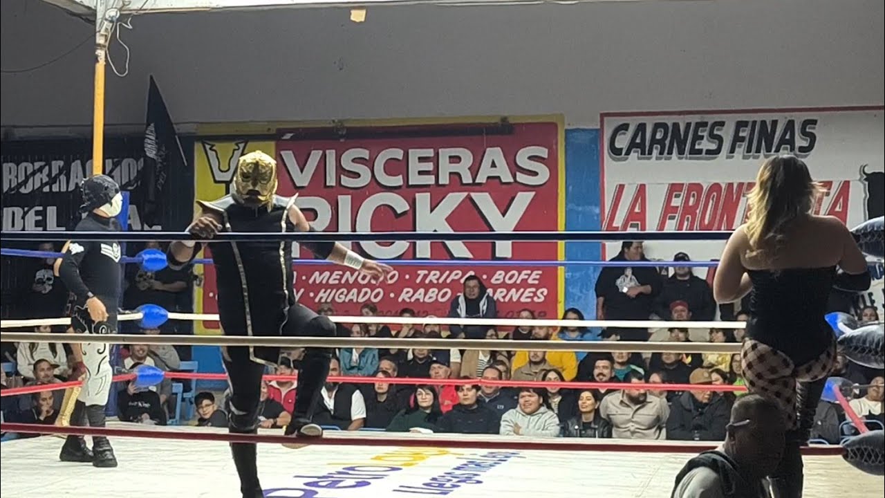 Danny Phantom JR y Lady Shadow VS Enigma y Miss Guerrera (Arena Olímpico Laguna)