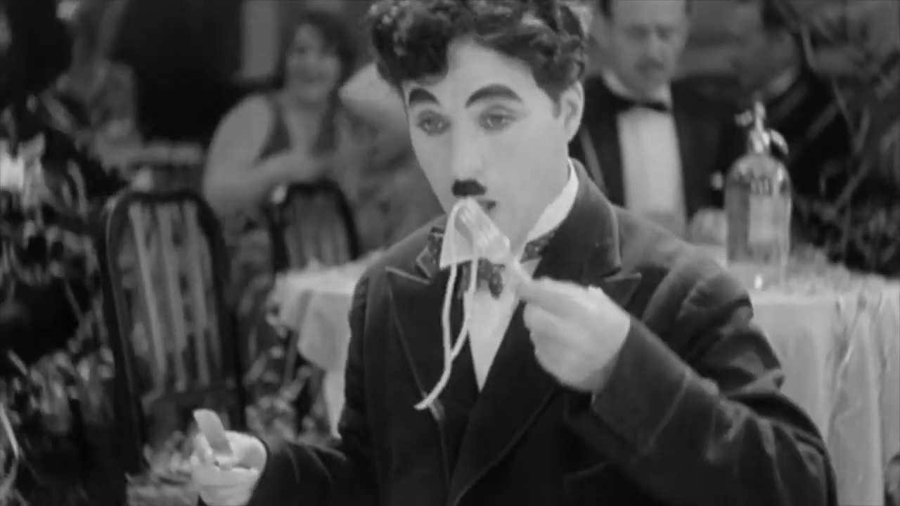 Charlie Chaplin - Restaurant Scene - City Lights 1931