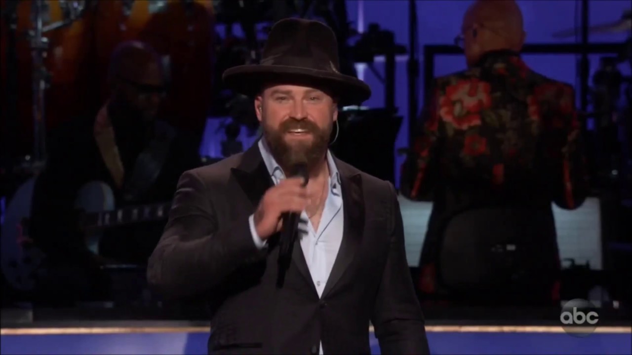 Zac Brown Band sings 