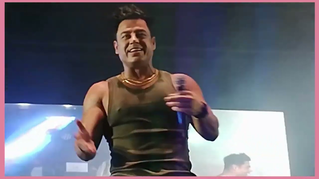 Axé Bahía-Mueve la pompa-20 años de Axé Bahía