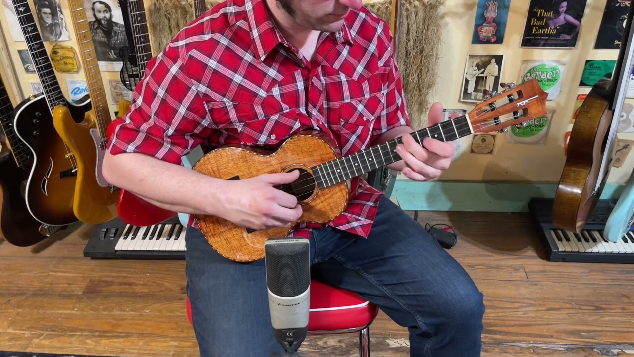 2022 Kamaka HF-3 Deluxe tenor ukulele