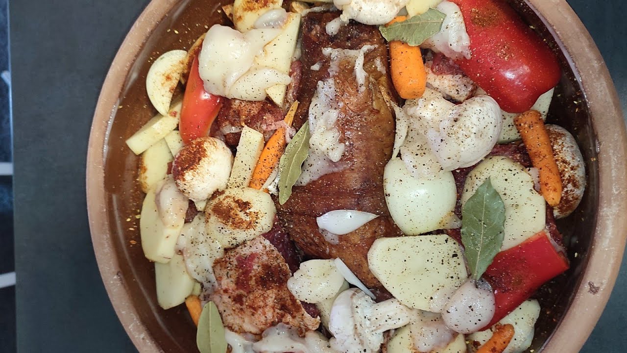 Junetina ispod saca u ZLAKUSA zemljanoj posudi u kucnim uslovima-Recept(Beef under the coat-Recipe)👌