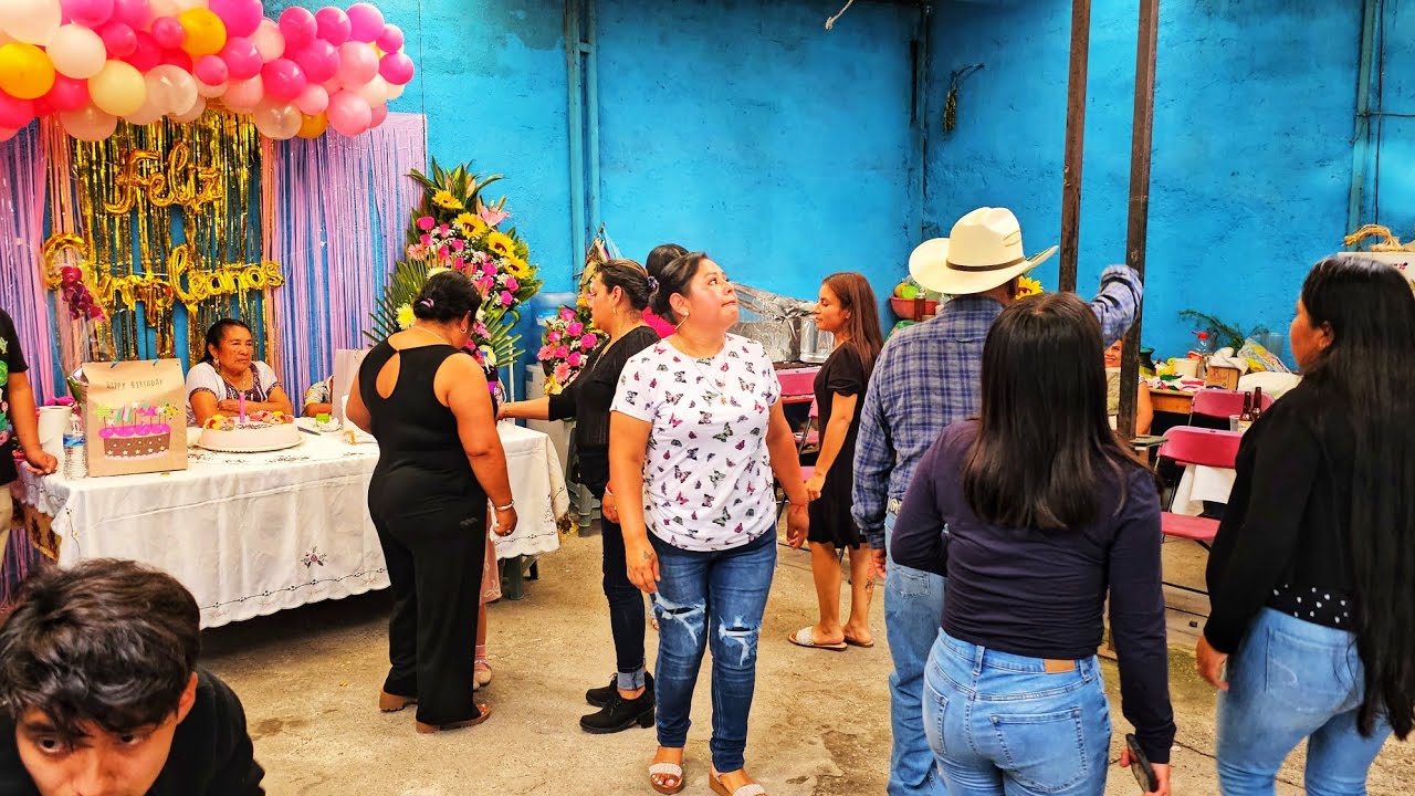 CUMPLEAÑOS EN SANTIAGO JUXTLAHUACA/ Bailando al ritmo de la Banda BICENTENARIO FELICIDADES 👏 ✨️