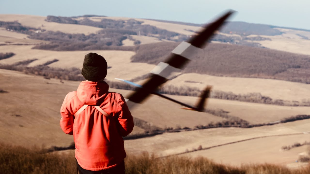 RC slope soaring - flying fast agile model gliders - short clip with cinematic music