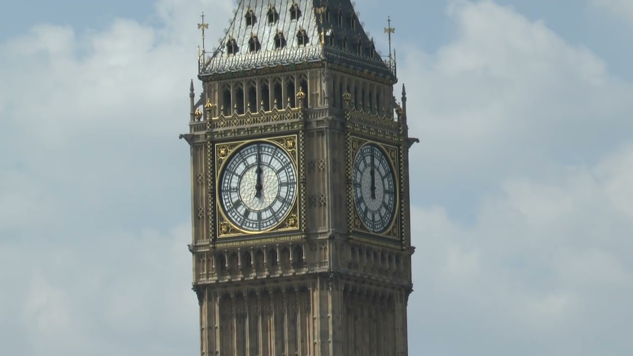 🧡 BIG BEN AT 12:00 NOON LONDON, ENGLAND 🏴󠁧󠁢󠁥󠁮󠁧󠁿 🇬🇧  13 JULY 2013 ON THE RIVER THAMES