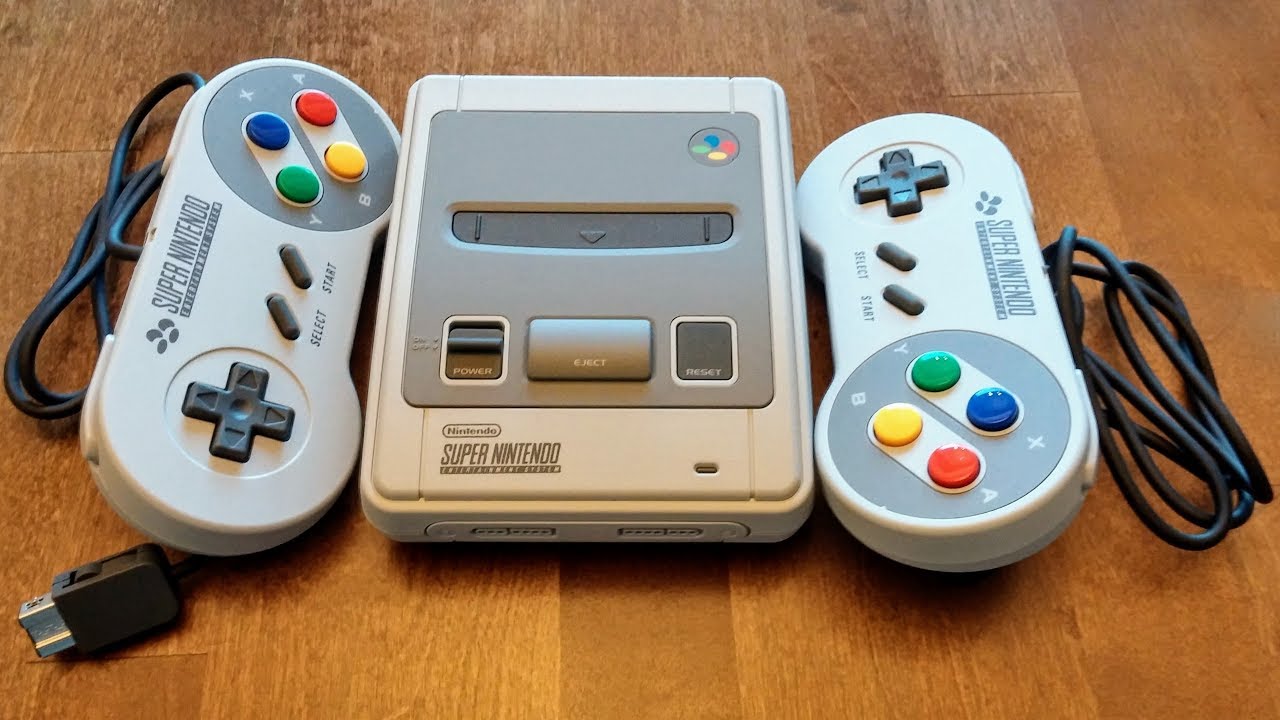Nintendo Classic Mini: Super Nintendo Entertainment System ‐pelikonsoli unboksaus