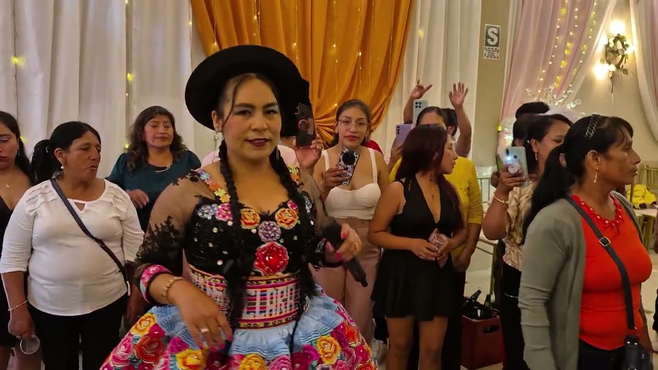 MIX HUAYNOS / VIÑAC YAUYOS / FAMILIA QUISPE / CLARA LUZ  / HUAYNOS PARA LLORAR