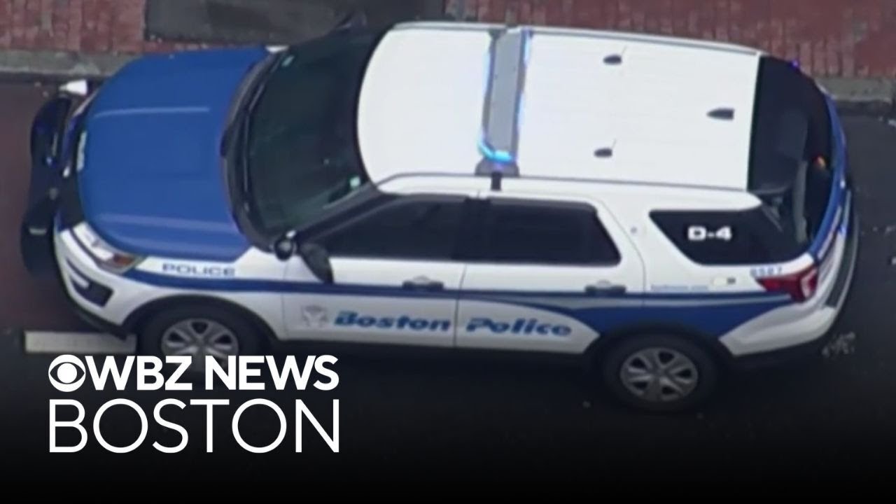 Police investigate stabbing at Northeastern University