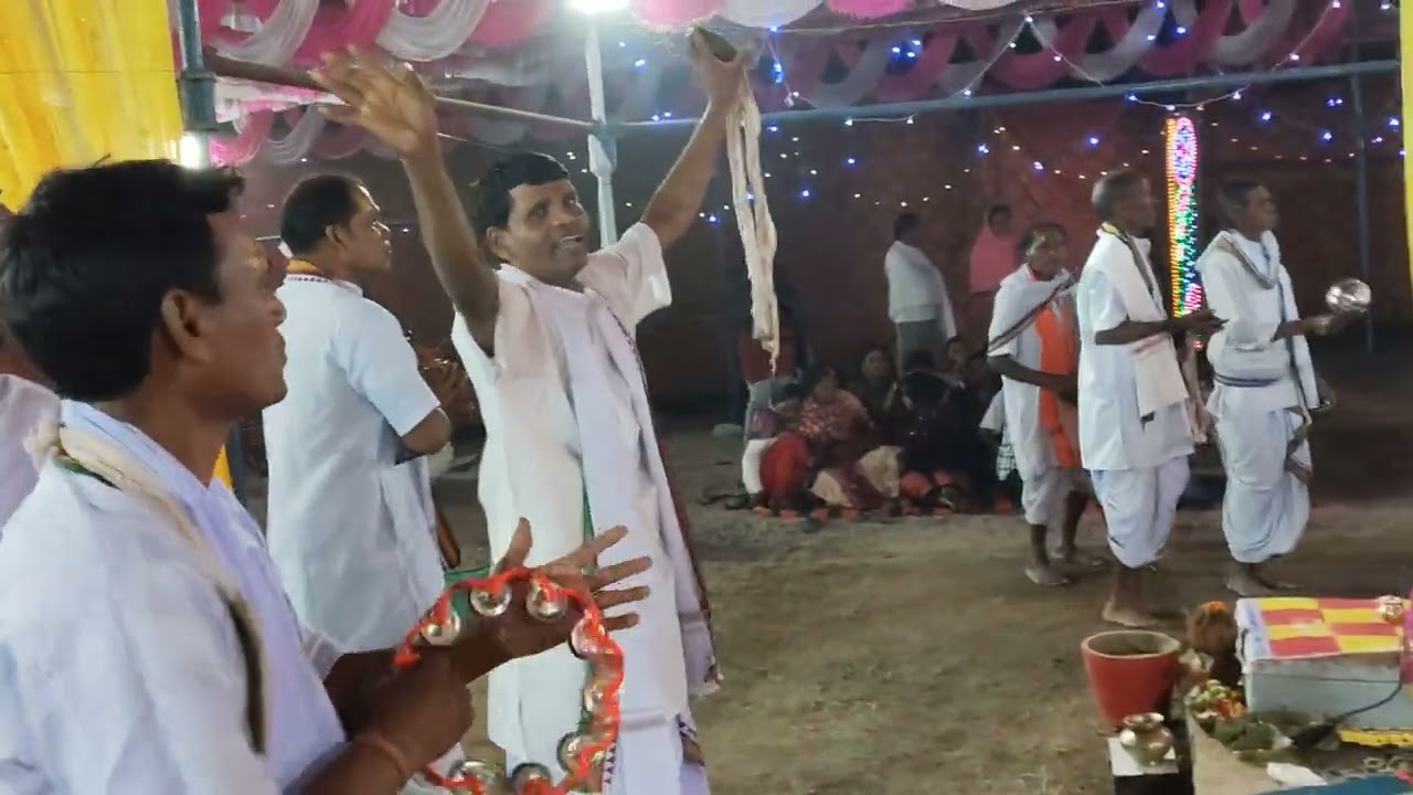Takaba kirtan pati 