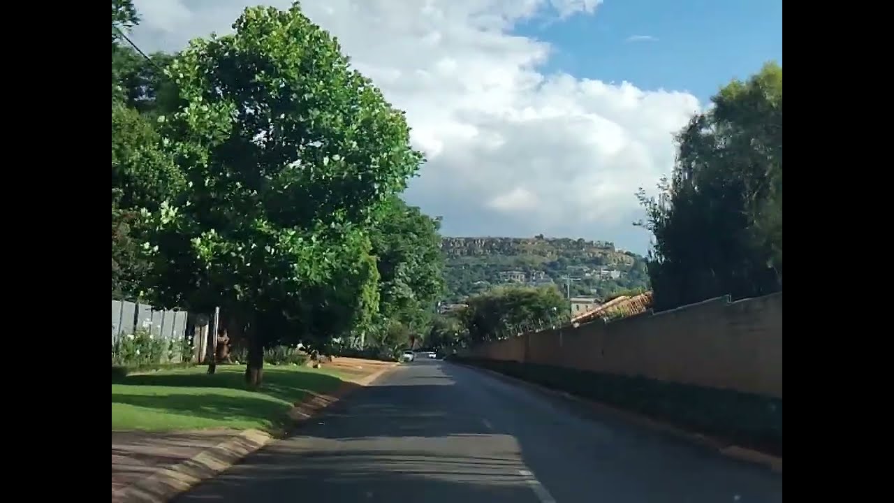 Drive around Johannesburg South Africa listening to PLO Lumumba on @THEE ALFA HOUSE #explore #travel ​