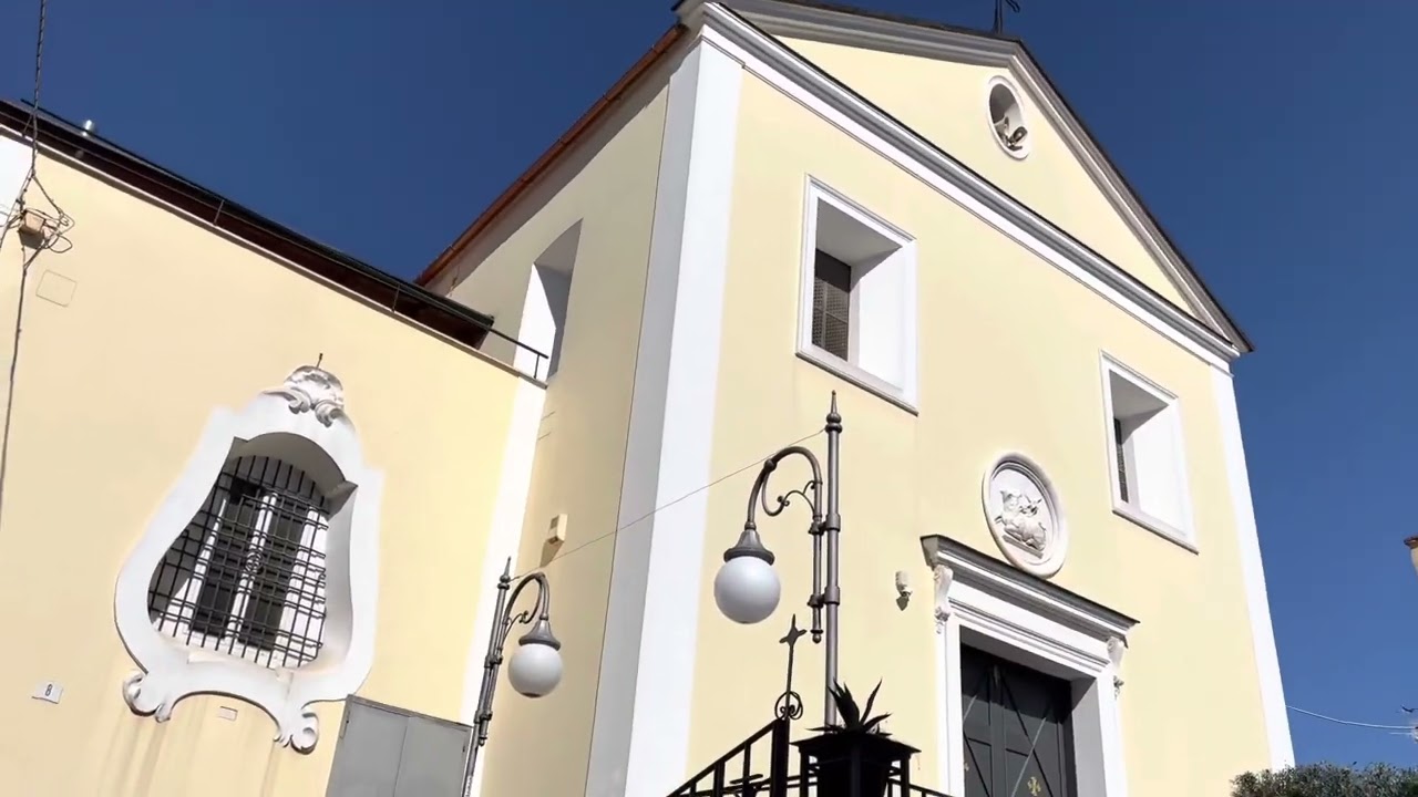 The most beautiful church of Naples, Italy - Best traveling place in Naples - Street Fun