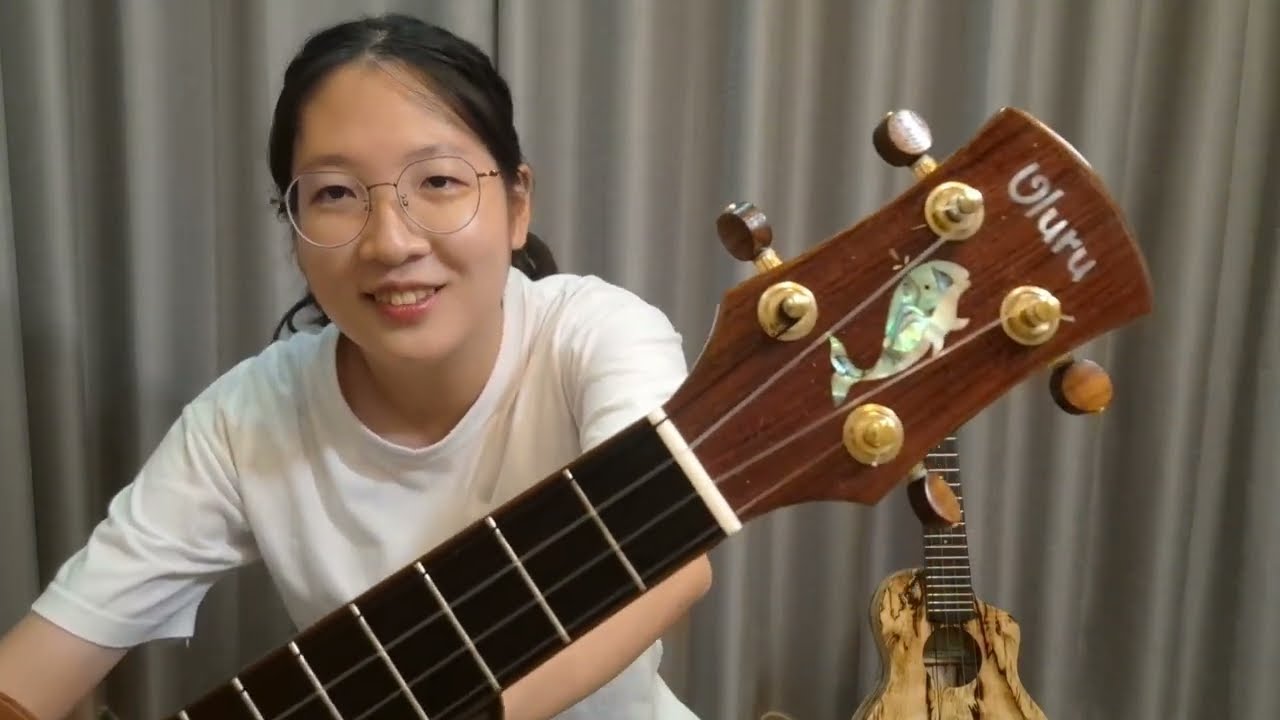 Unboxing My Uluru Ukulele | Ep.1