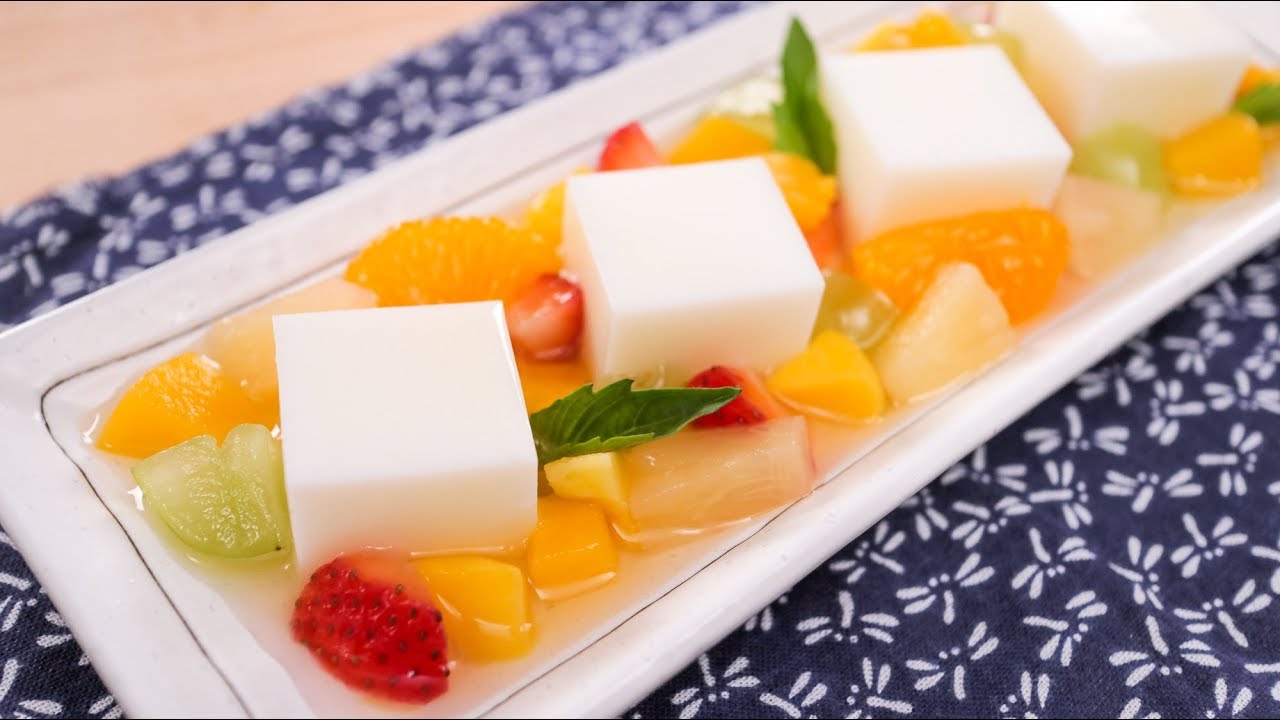 Almond Jelly Cubes & Fruit Salad (Almond Float) Recipe | Thai Recipes เต้าฮวยฟรุตสลัด