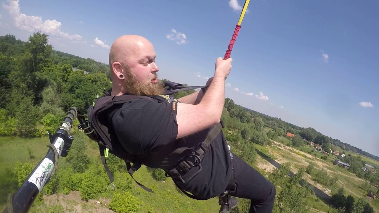 Dream Jump / Głog&oacute;w / komin 222 m / Io Pan