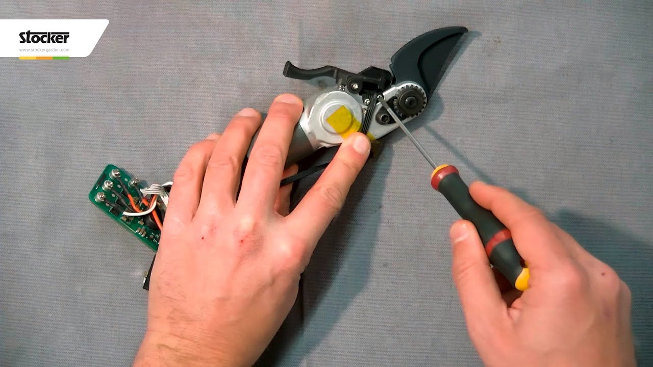 Sostituzione grilletto - Forbice Vulcano E-30 TP
