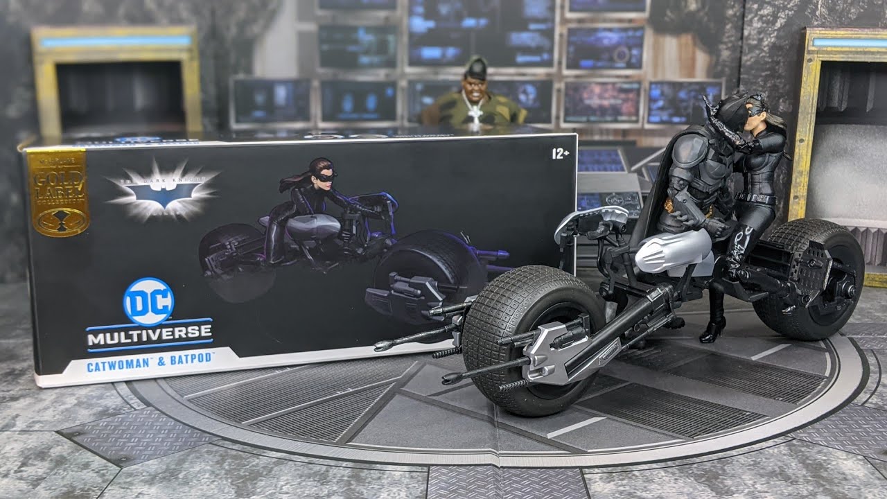 McFarlane Toys (McFarlane Toy Store Exclusive) Gold Label Dark Knight Rises Catwoman  Batpod Review