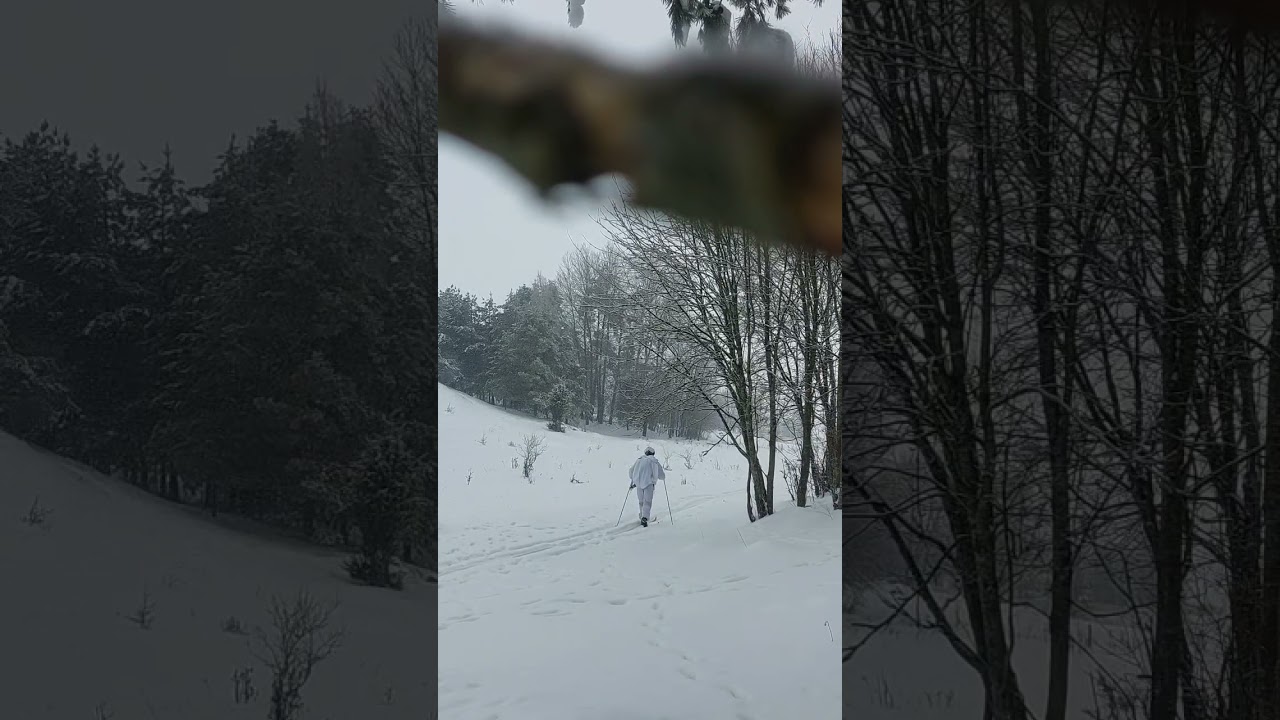 Biały Maskałat DKWS w terenie łąkowo-lesnym w okresie zimy #camo #skiing #snow #winter #airsoftcqb