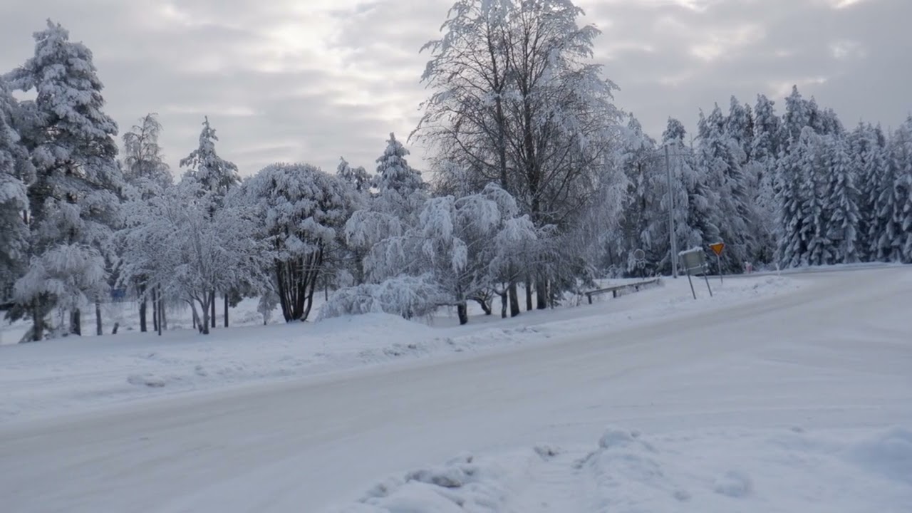 Paikat joissa käyn nyt aiemmin olen aina käynyt nyt vain kerron edelleen vain olevani täällä..