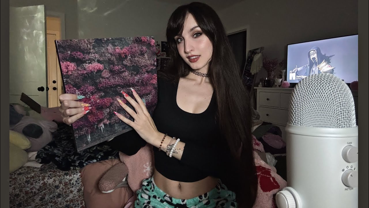 ASMR An Hour of Unpredictable Fast Triggers & Yapping it Up 🖤