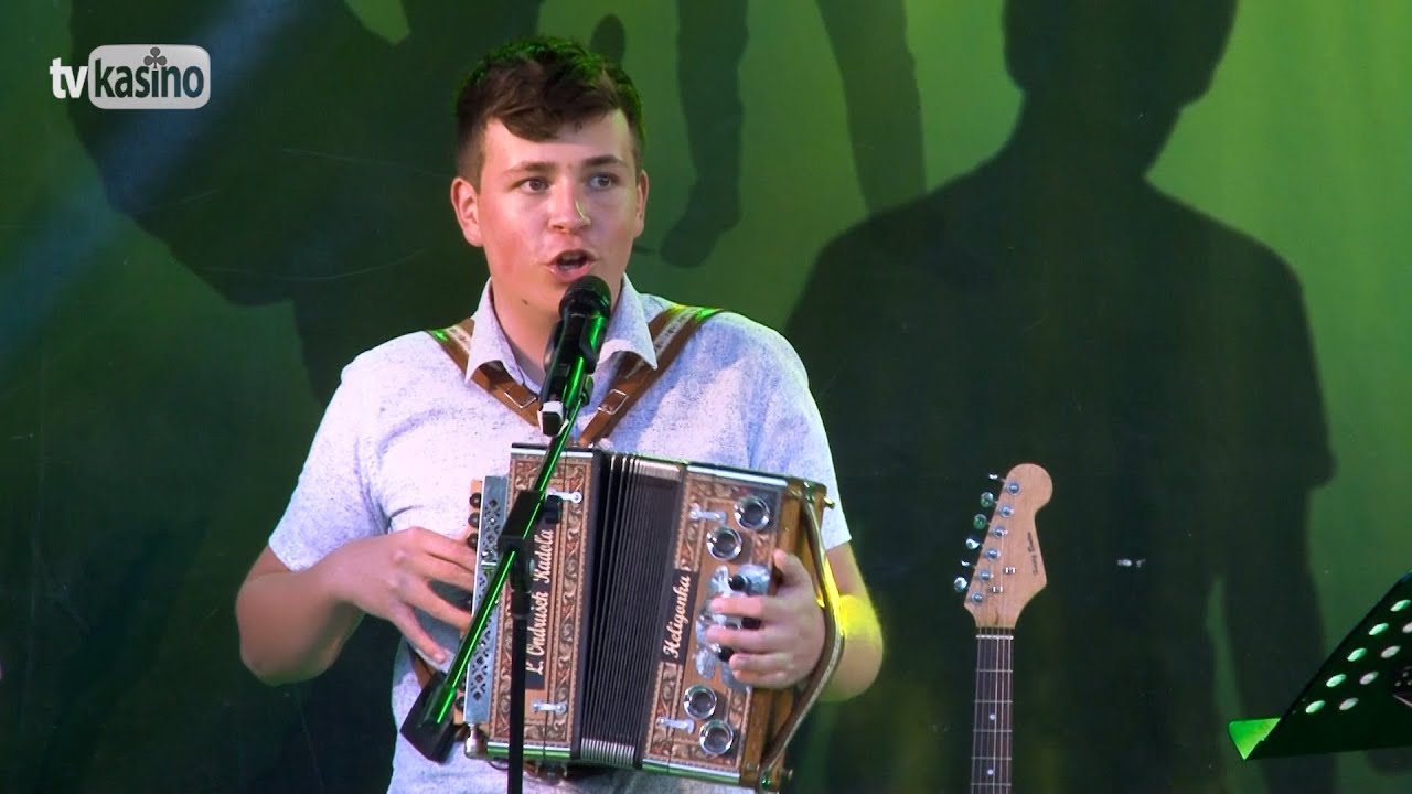 Heligonkári  Feješovci: Od Kameňa k Trenčínu / Čo sa mi stalo