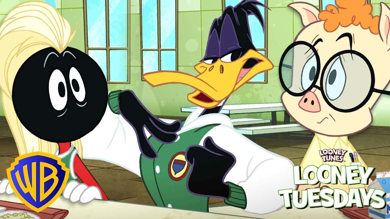 Looney Tunes en Latino | Travesuras de la escuela secundaria 🤪🎓 |  @WBKidsLatino