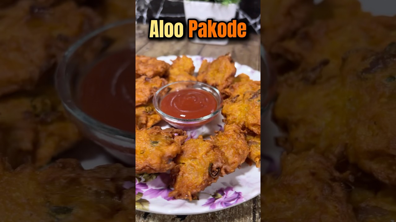 Aloo Pakode Recipe | Aloo ke pakode ki recipe #shorts #indianrecipes #aloopakodarecipe